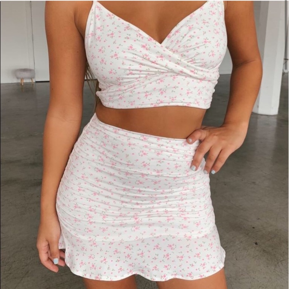 NWT Tiger Mist Bells Floral Mini Skirt